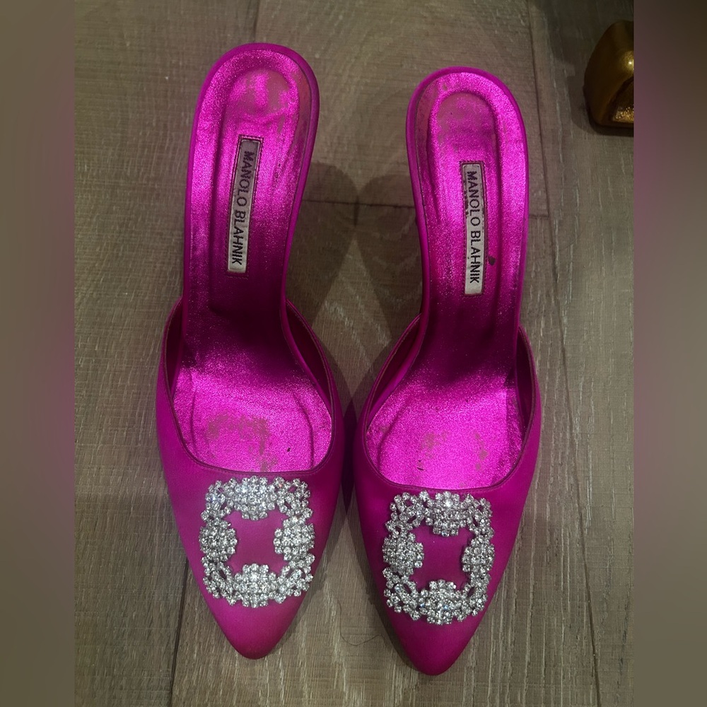 Manolo Blahnik Fuchsia Satin Embellished Pointed-Toe Mules - Picture 4 of 6